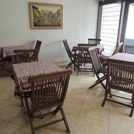 Rumah Polonia Jakarta Bagian luar foto